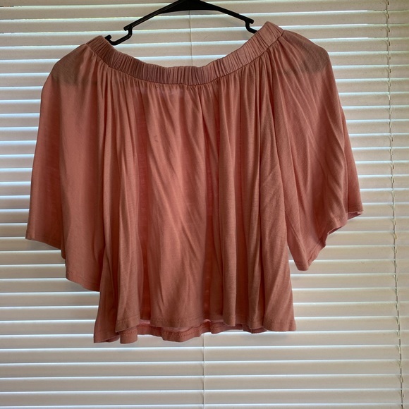 Light Pink Flowy Off The Shoulder Top - Picture 3 of 3